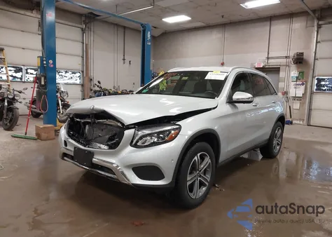 2017 Mercedes-Benz Glc 300 4Matic z USA, uszkodzony, nr VIN WDC0G4KB0HF237933